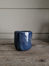 Charger l'image dans la galerie, #76 Blue Mug - Brown Horseshoe
