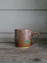Charger l'image dans la galerie, #48 Carrot Mug - Pink Inside
