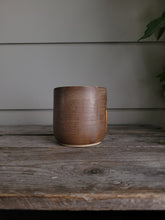 Charger l'image dans la galerie, #67 **SECONDS ITEM** Carrot Mug - Pink Inside
