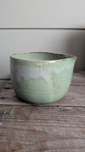 Charger l'image dans la galerie, #24 Small Duck Mixing Bowl
