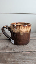 Charger l'image dans la galerie, #39 Chicken Flower Mug
