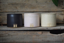 Charger l&#39;image dans la galerie, * PRE-ORDER * Starter Crock - BLACK
