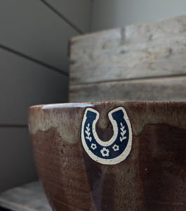 Horseshoe Mixing Bowl
