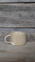 Charger l&#39;image dans la galerie, #212- Yellow Peekaboo Aryshire Capp cup
