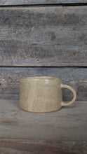 Charger l&#39;image dans la galerie, #212- Yellow Peekaboo Aryshire Capp cup
