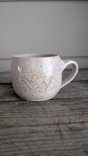 Charger l'image dans la galerie, Small Pink Cherub Mug
